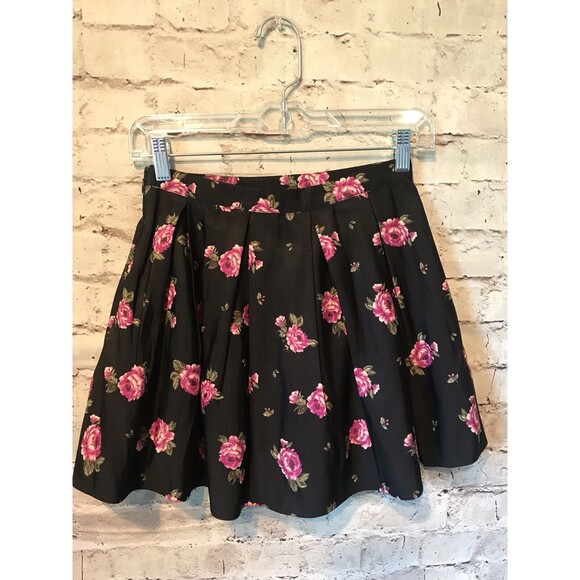 Forever 21 Floral skirt sz 25 black pink mini career pleats side zipper lined - Picture 5 of 9